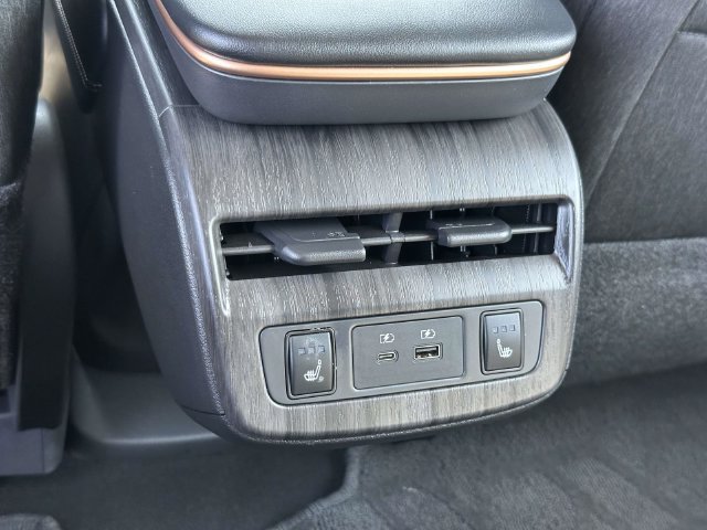Used 2024 Nissan Ariya AWD image 19