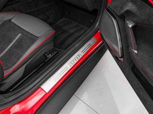 Certified 2025 Ferrari Roma Spider image 34