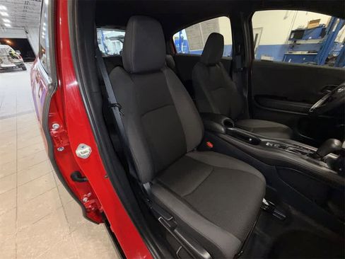 Used 2020 Honda HR-V Sport image 16