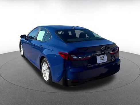 Used 2025 Toyota Camry LE image 11