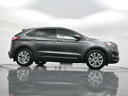 Used 2020 Ford Edge Titanium AWD/4WD image 46