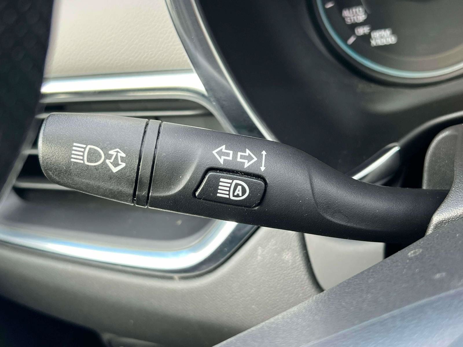 Used 2024 Chevrolet Equinox LS w/ LS Convenience Package FWD image 11