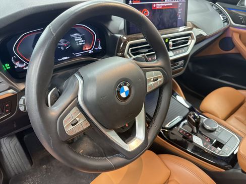 Used 2023 BMW X4 xDrive30i w/ Premium Package image 16
