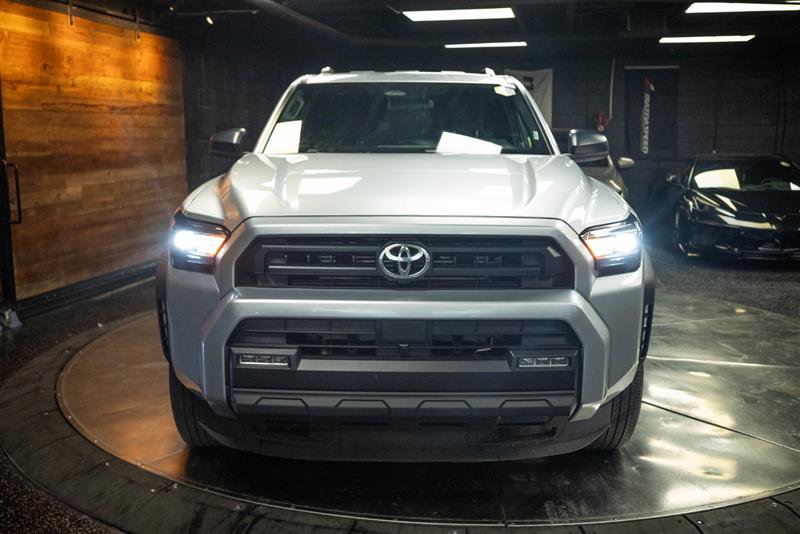 Used 2025 Toyota 4Runner SR5 AWD/4WD image 4