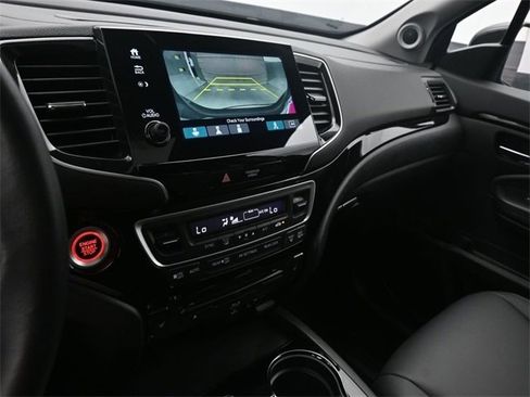 Certified 2021 Honda Pilot Touring image 12