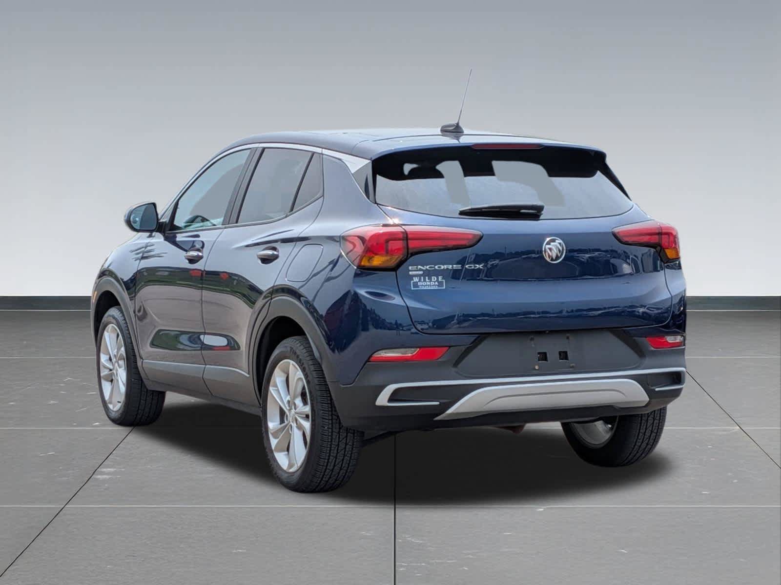 Used 2023 Buick Encore GX Preferred w/ Cold Weather Comfort Package AWD/4WD image 3