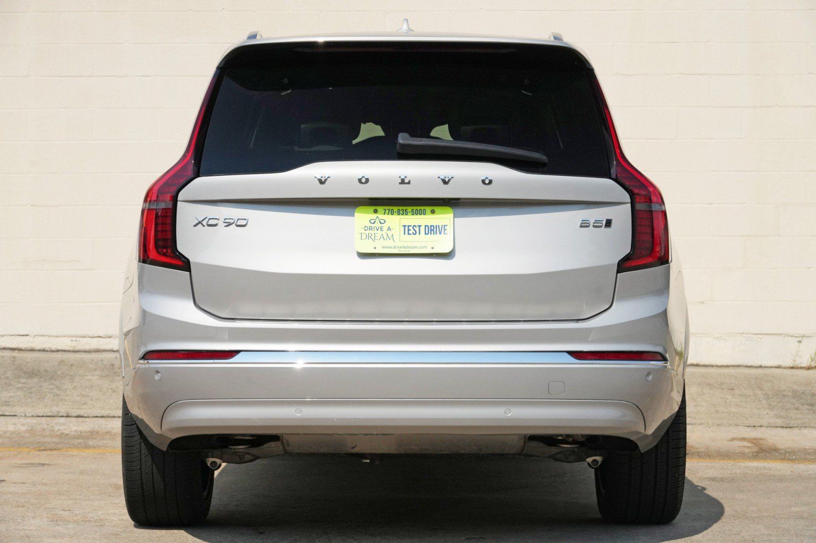 Used 2025 Volvo XC90 B5 Core w/ Protection Package Premier AWD/4WD image 11