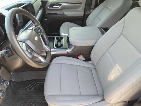 Certified 2024 Chevrolet Silverado 2500 LTZ w/ LTZ Convenience Package image 13