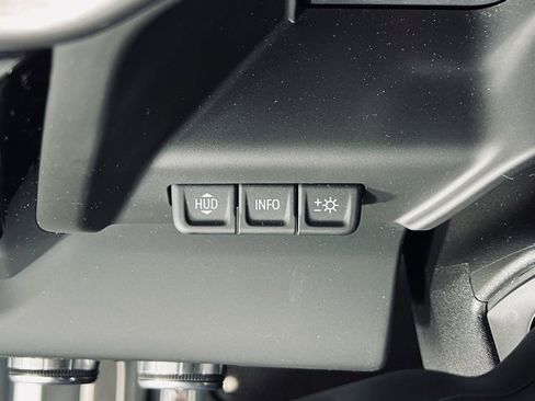 Used 2025 GMC Sierra 2500 AT4 w/ AT4 Premium Plus Package image 23