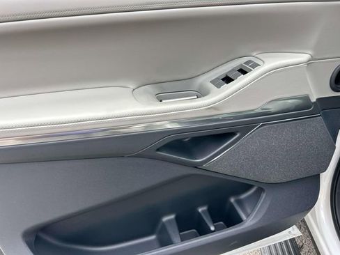 New 2026 Lincoln Navigator Reserve AWD/4WD image 22