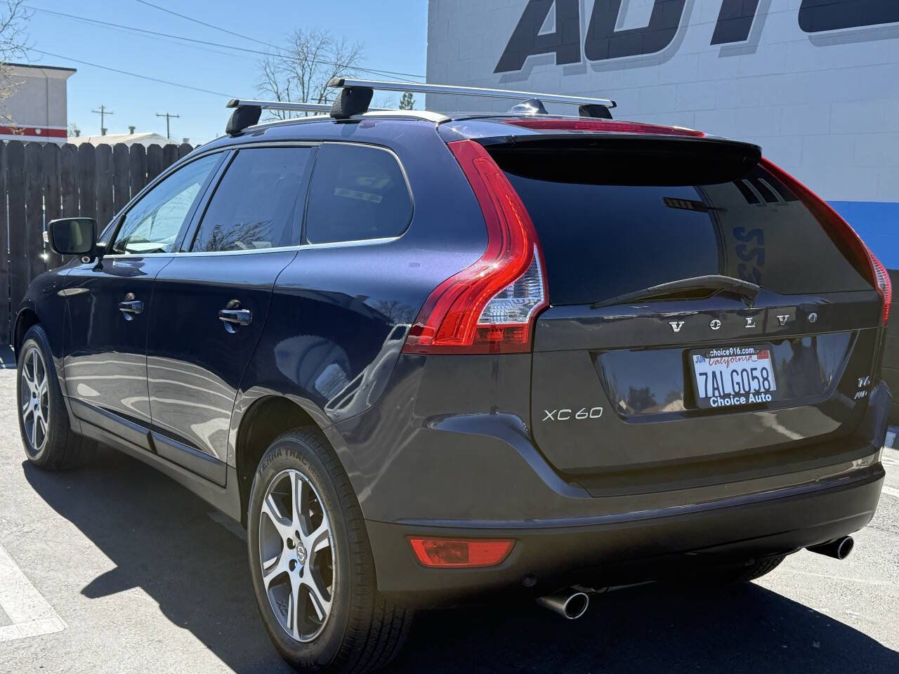 Used 2013 Volvo XC60 T6 AWD/4WD image 4