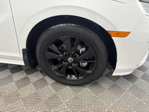 Used 2023 Honda Odyssey Sport image 14