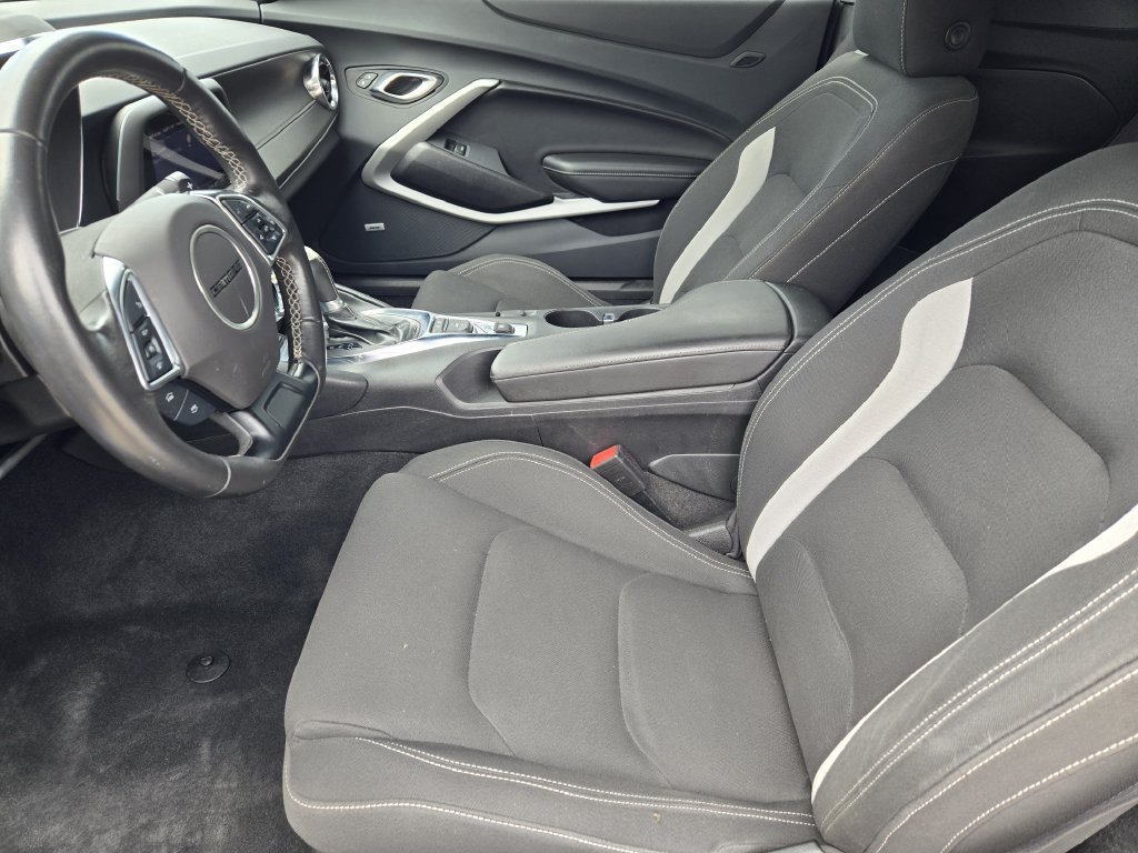 Used 2022 Chevrolet Camaro LT w/ Technology Package RWD image 13