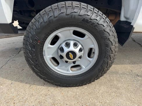 Used 2018 Chevrolet Silverado 2500 W/T w/ WT Convenience Package image 8