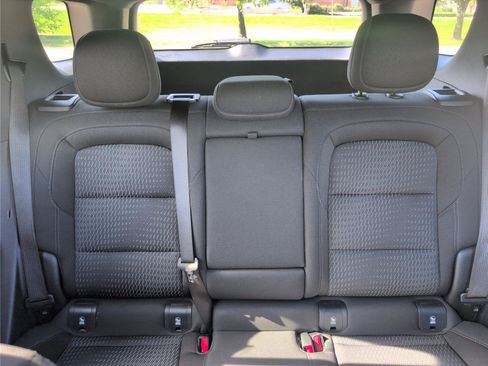 Used 2025 Chevrolet Equinox LT FWD image 31