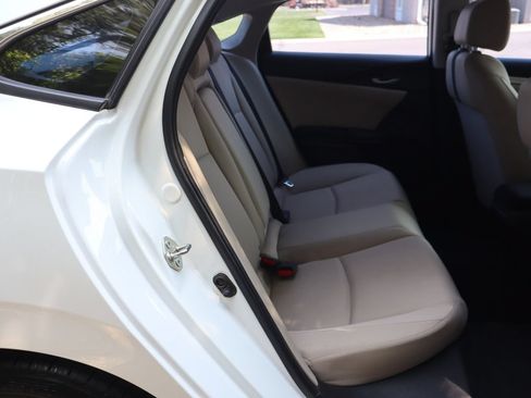 Used 2016 Honda Civic EX-T image 21