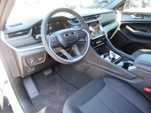 New 2026 Jeep Grand Cherokee Laredo X RWD image 15