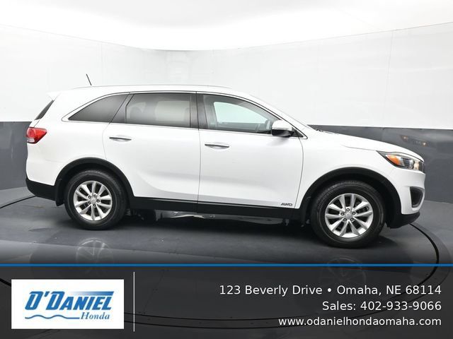 Used 2017 Kia Sorento AWD image 7