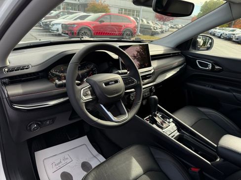 Used 2023 Jeep Compass Trailhawk w/ Trailhawk Convenience Group image 41