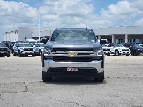 Used 2022 Chevrolet Silverado 1500 LT w/ Bed Protection Package RWD image 2