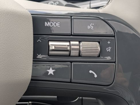 New 2026 Kia EV9 Wind AWD/4WD image 37