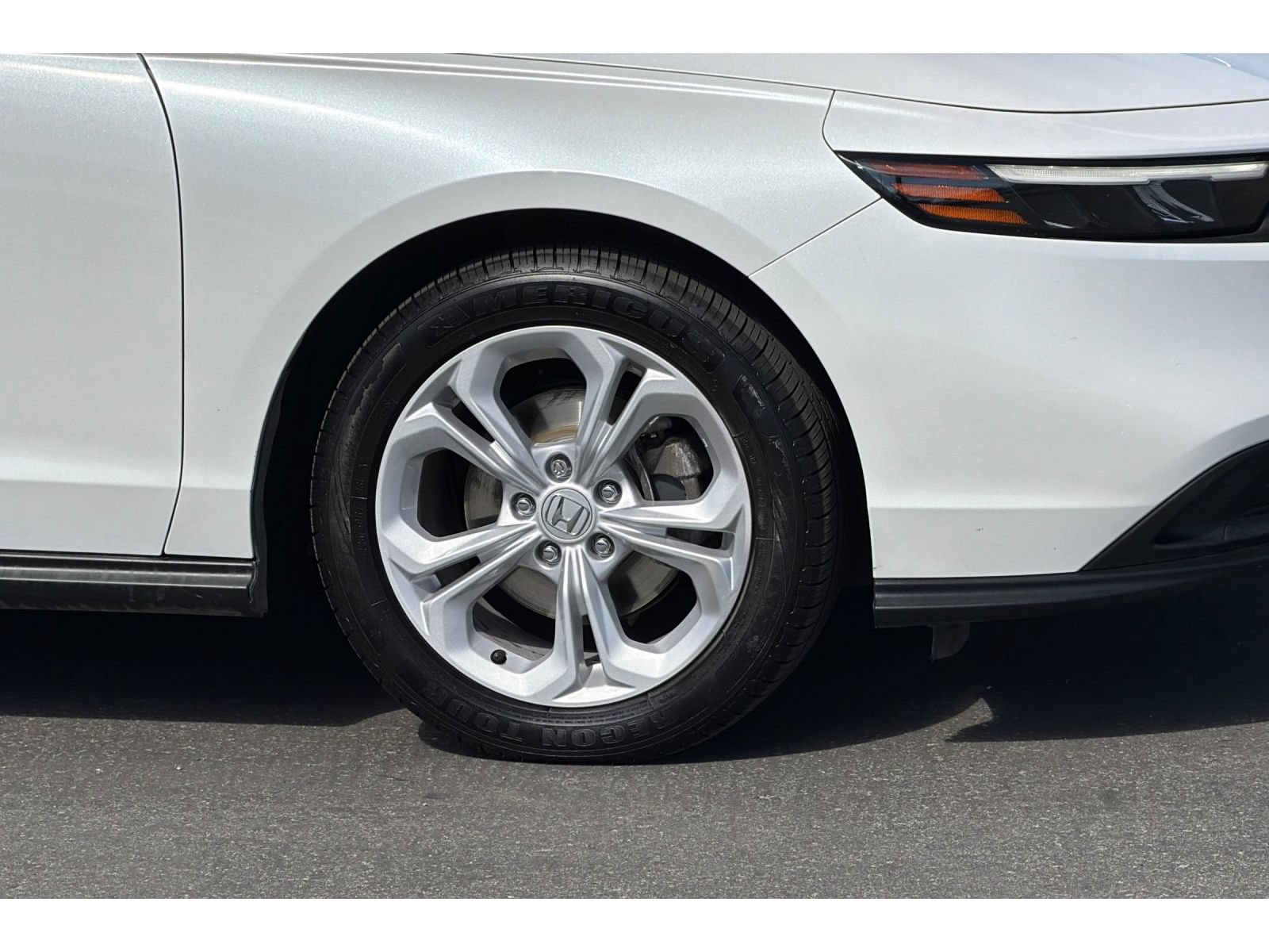 Used 2023 Honda Accord LX image 31