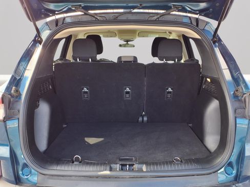 Used 2020 Ford Escape SE image 9