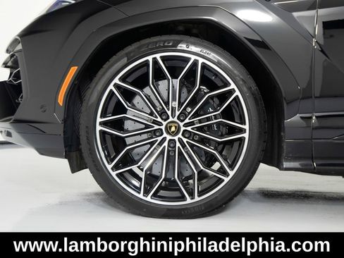 Used 2025 Lamborghini Urus S AWD/4WD image 9