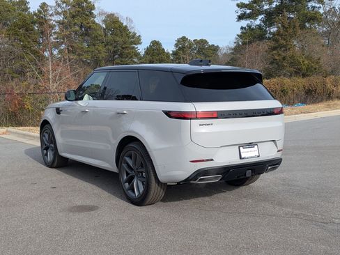 New 2026 Land Rover Range Rover Sport Dynamic SE image 7