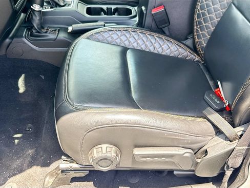 Used 2023 Jeep Wrangler Unlimited Sahara AWD/4WD image 21