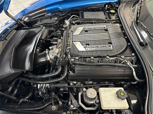 Used 2015 Chevrolet Corvette Z06 w/ 3LZ Preferred Equipment Group image 18