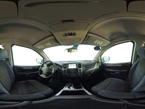 Used 2011 Nissan Armada SV image 29