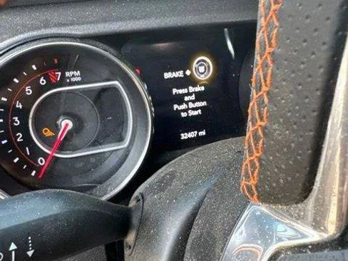 Used 2022 Jeep Gladiator Mojave w/ Cold Weather Group AWD/4WD image 8