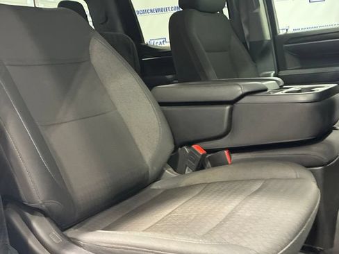 Used 2025 Chevrolet Silverado 1500 LT AWD/4WD image 38