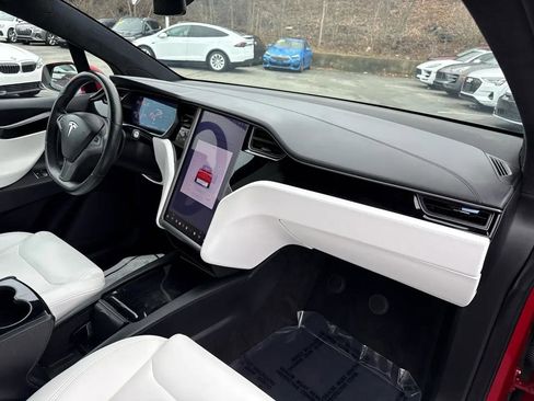 Used 2020 Tesla Model X Long Range image 42