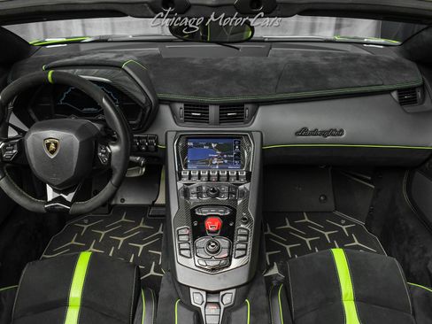 Used 2016 Lamborghini Aventador LP 750-4 Superveloce image 19