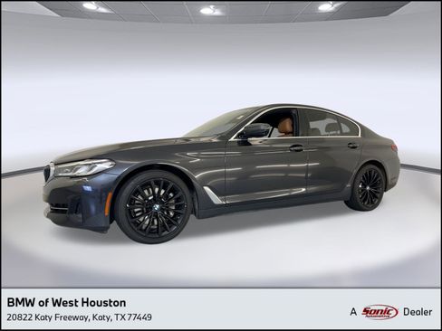 Used 2021 BMW 530i w/ Premium Package image 1