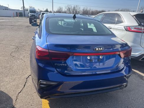 Used 2020 Kia Forte LXS image 8