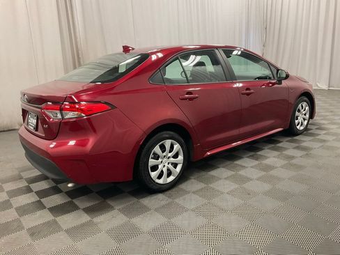 Used 2024 Toyota Corolla LE image 2