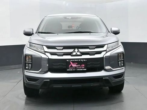 Used 2024 Mitsubishi Outlander Sport SE image 3