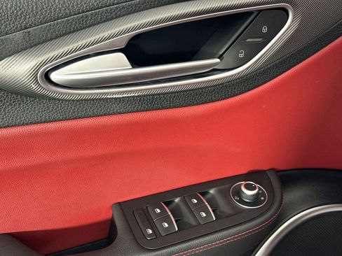 Used 2019 Alfa Romeo Giulia Ti Sport w/ Quick Order Package 22U Sport image 13