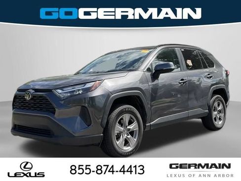 Used 2025 Toyota RAV4 XLE AWD/4WD image 1