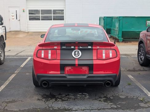Used 2010 Ford Mustang Shelby GT500 RWD image 8