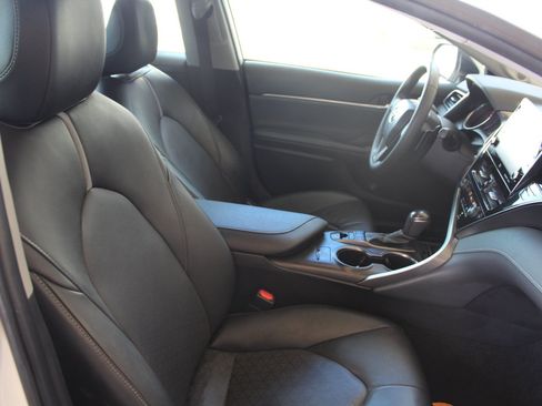 Used 2021 Toyota Camry XSE w/ Navigation Package FWD image 21