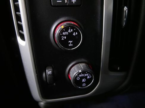 Used 2014 GMC Sierra 1500 SLT w/ SLT Crew Cab Value Package image 16