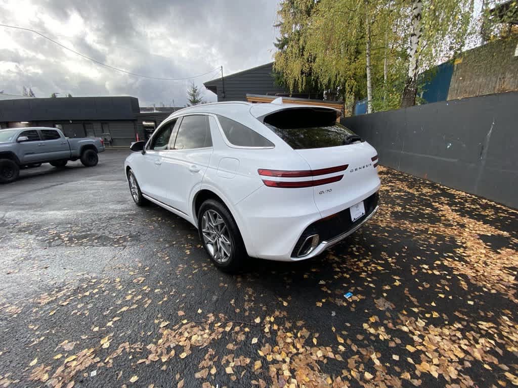 Used 2025 Genesis GV70 2.5T AWD/4WD image 4
