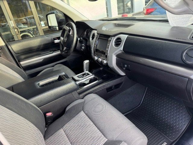 Used 2015 Toyota Tundra SR5 w/ SR5 Upgrade Package RWD image 18