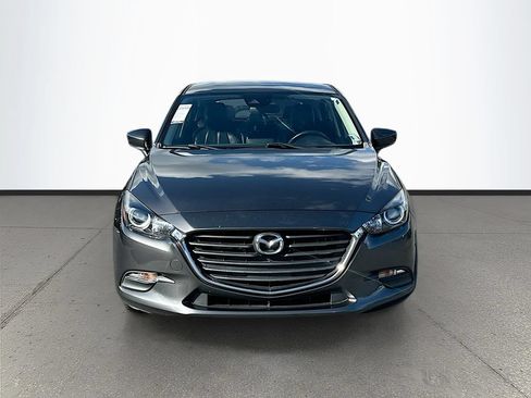 Used 2018 MAZDA MAZDA3 Touring FWD image 2