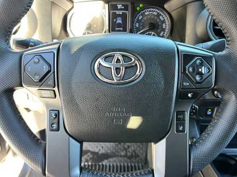 Used 2023 Toyota Tacoma TRD Sport w/ Technology Package image 14