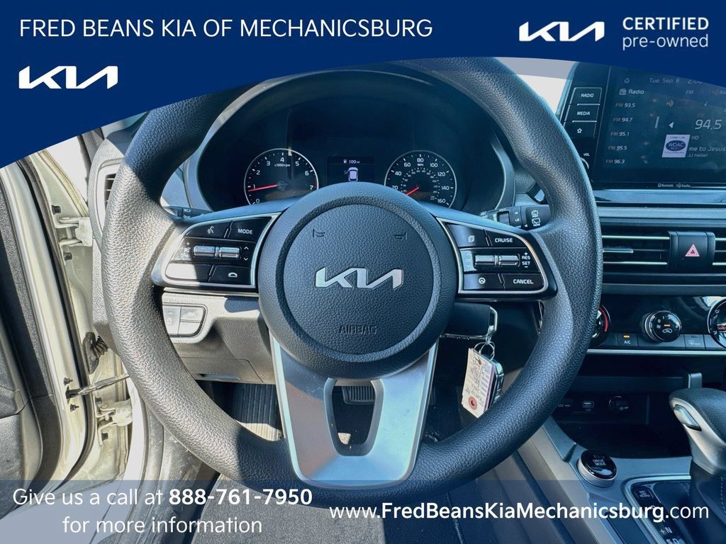 Certified 2023 Kia Seltos LX AWD/4WD image 3